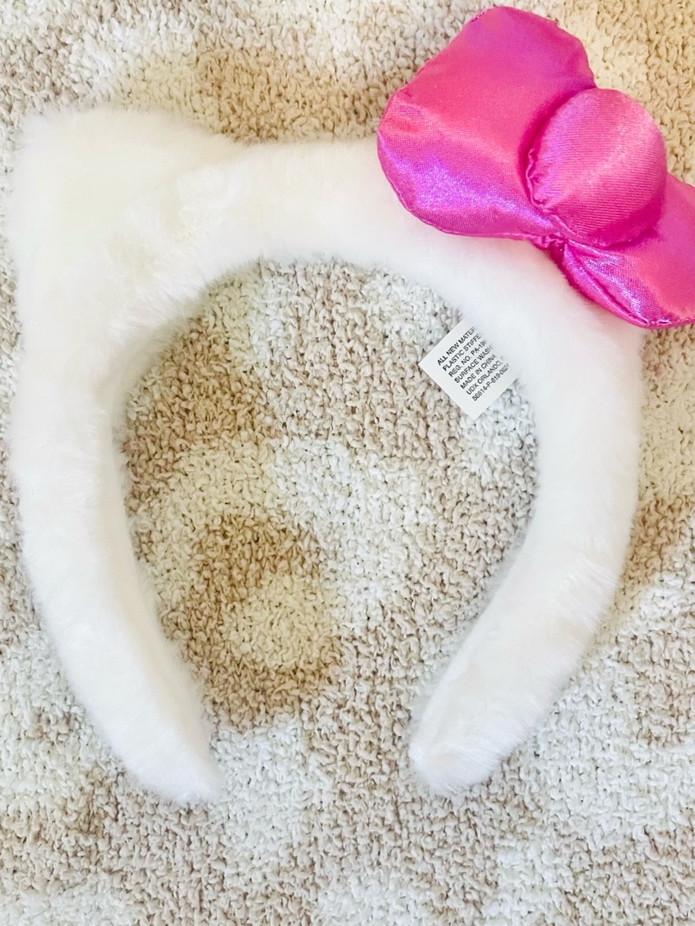 NWOT Hello Kitty White Plush Headband Pink Bow Sanrio Kawaii Accessory